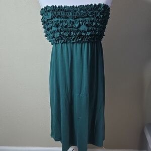 Chic Strapless Ruffle Dress in Forest Green ~ Perfect For The Holidays!
